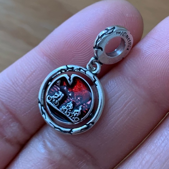 NWOT Stranger Things Glow-in-the-dark Upside Down Dangle Charm Sterling Silver - Picture 12 of 15